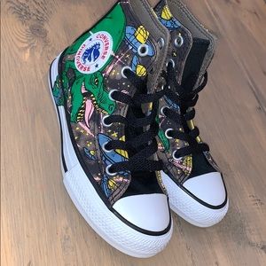converse interstellar dino